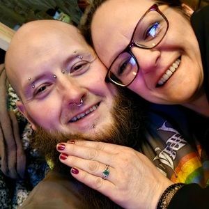 Meet your Posher, Charnele